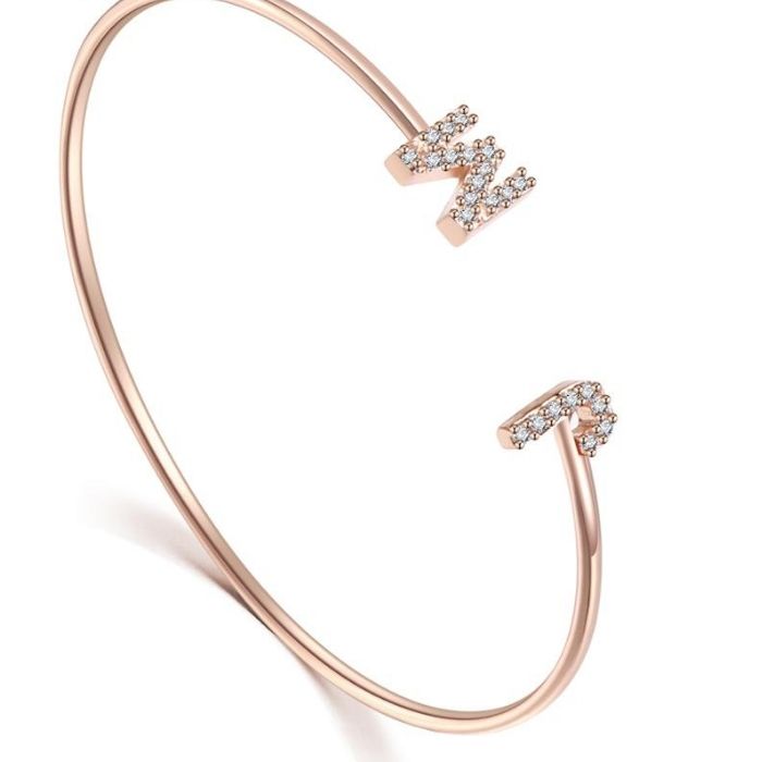 Armband mit Buchstaben : Custom Letter Armband Zirkonia Pave Einstellung für Baby und Erwachsene