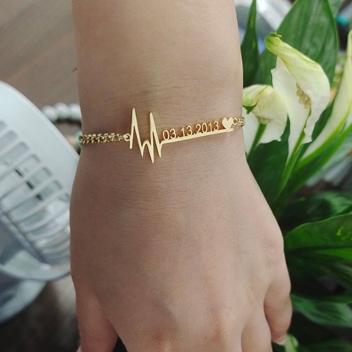armband-mit-namen-benutzerdefinierte-geburtstag-armband-aus-edelstahl-einstellbar