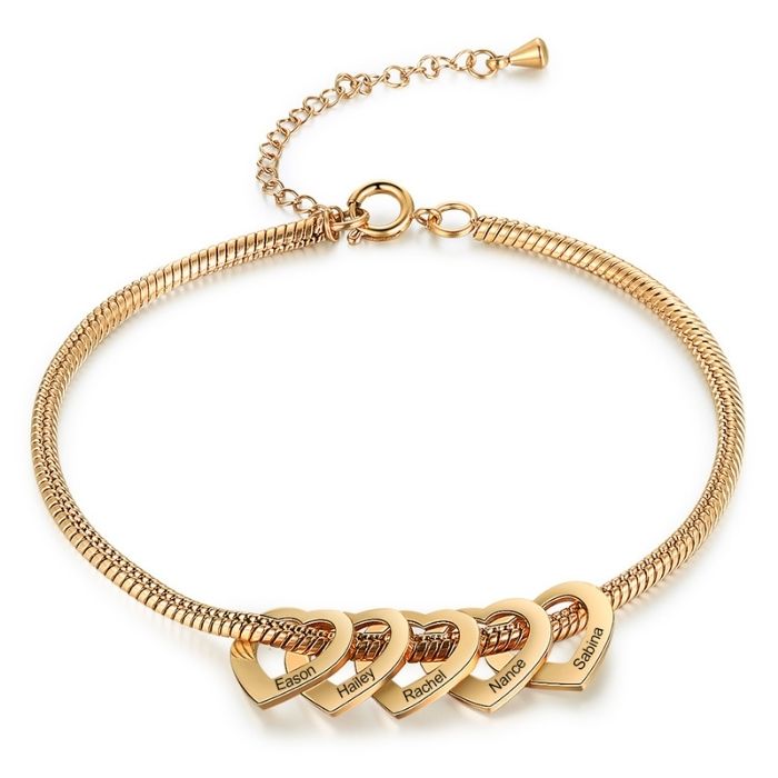 armband-mit-namen-personalisierte-herz-charme-eingraviert-familienname-verstellbare-kette-armband