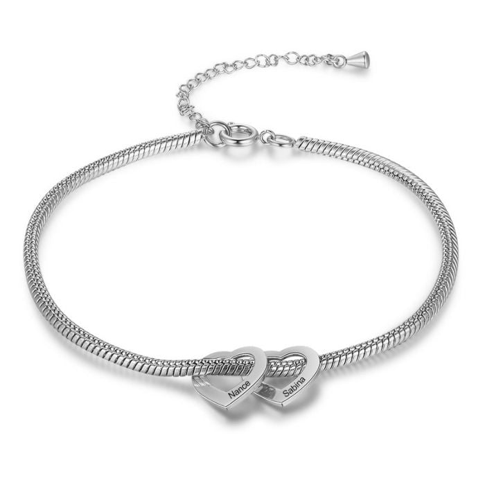 armband-mit-namen-personalisierte-herz-charme-eingraviert-familienname-verstellbare-kette-armband