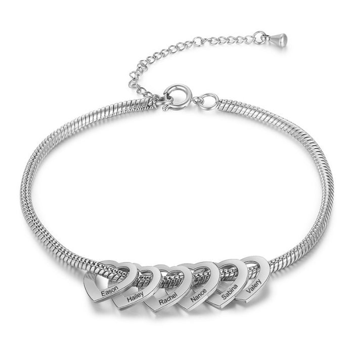armband-mit-namen-personalisierte-herz-charme-eingraviert-familienname-verstellbare-kette-armband