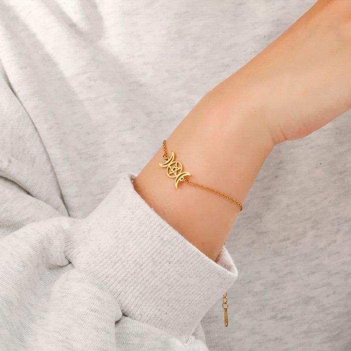 edelstahlarmband-damen-dreifaches-mondgottin-edelstahl-amulett-armband
