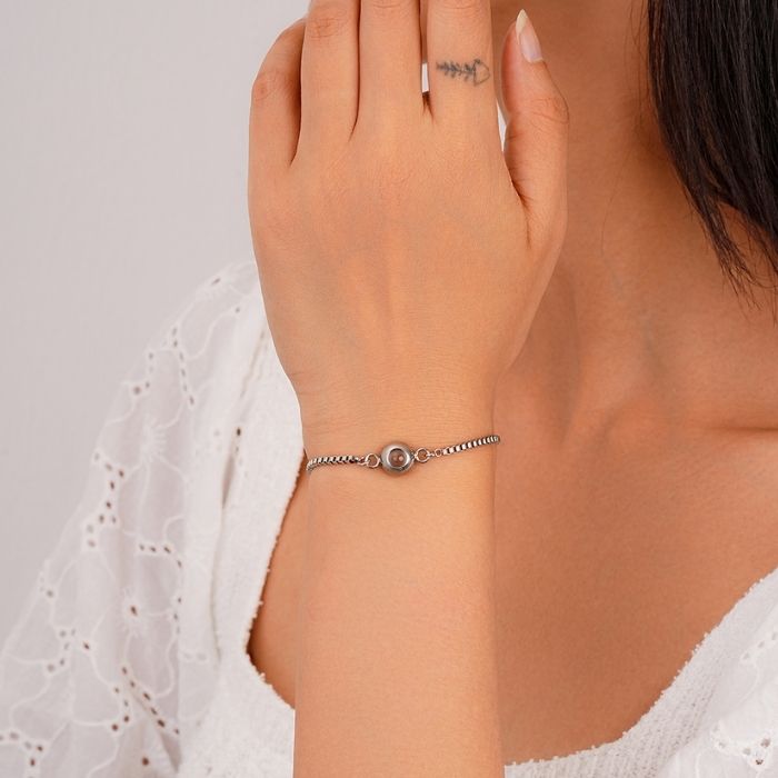 fotoarmband-mit-eigenem-foto-box-kette-projektion-armbander-damen