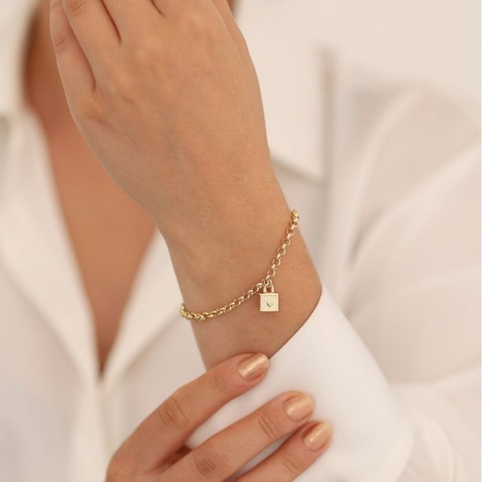 goldarmband-damen-585-gold-armband-damen-14k-gold-rolo-armband-mit-schloss-charm-armband-padlock-charm-goldarmband-fur-damen