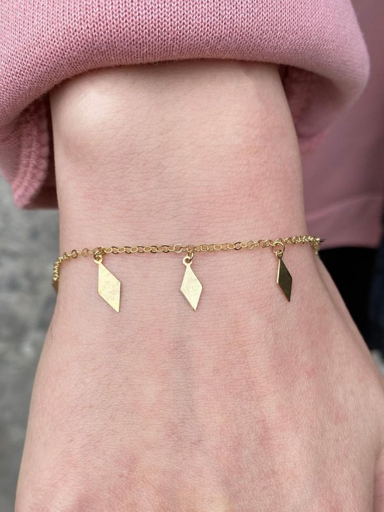 goldarmband-damen-585-karat-echt-14-karat-gold-9-pailletten4-gene-model-assoc-armband